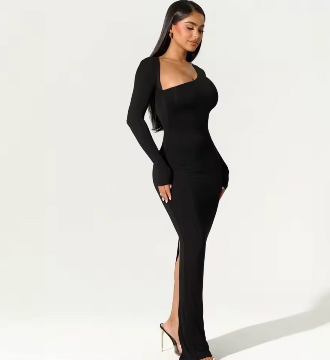Conjunto Valeria Noire – Elegancia Atemporal