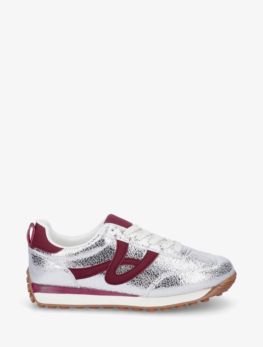 Zapatillas iridiscentes con detalles en contraste - Plata